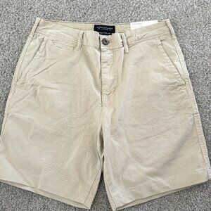 American Eagle N(e)xt Flex kahki shorts size 30